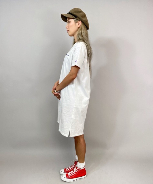 Champion（チャンピオン）の「ＣHAMPION/チャンピオン  ルーズシルエットＴシャツワンピース   CW-S304（ワンピース・レディース・ホワイト/カーキ/ブラック・L/M）」の7枚目の写真