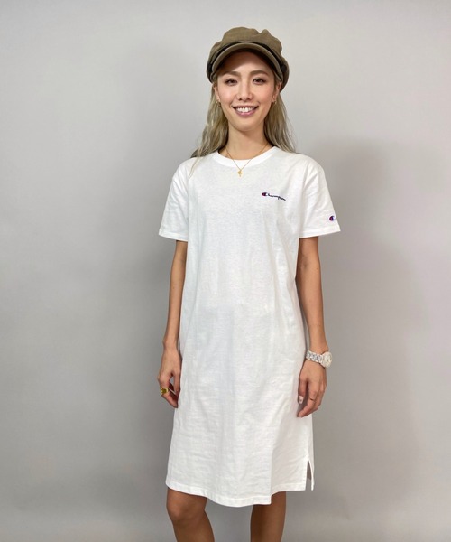 Champion（チャンピオン）の「ＣHAMPION/チャンピオン  ルーズシルエットＴシャツワンピース   CW-S304（ワンピース・レディース・ホワイト/カーキ/ブラック・L/M）」の9枚目の写真