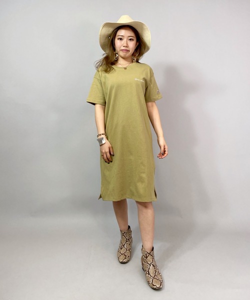 Champion（チャンピオン）の「ＣHAMPION/チャンピオン  ルーズシルエットＴシャツワンピース   CW-S304（ワンピース・レディース・ホワイト/カーキ/ブラック・L/M）」の11枚目の写真