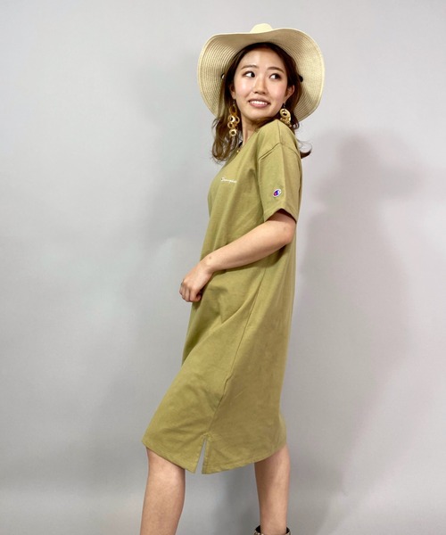 Champion（チャンピオン）の「ＣHAMPION/チャンピオン  ルーズシルエットＴシャツワンピース   CW-S304（ワンピース・レディース・ホワイト/カーキ/ブラック・L/M）」の13枚目の写真