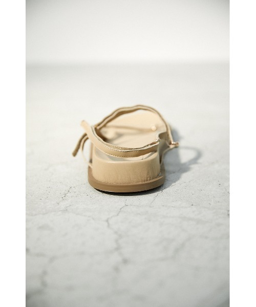 BLACK BY MOUSSY（ブラックバイマウジー）の「flat comfy sandal（フラットコンフィサンダル）（サンダル・レディース・ブラック/ベージュ・38/36/37）」の9枚目の写真