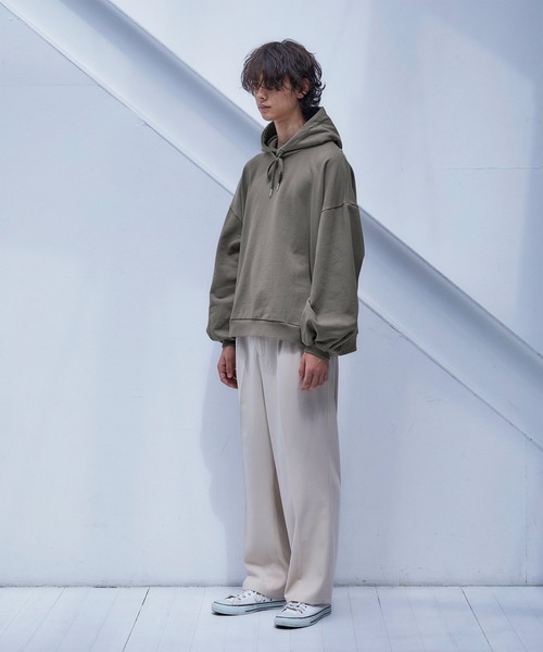 Loose/ルース（ルース）の「ヘビーウェイト ワイドバルーンパーカー（パーカー・メンズ・ライトグレー/グレイッシュベージュ/グレイッシュブルー・S/M/L）」の4枚目の写真