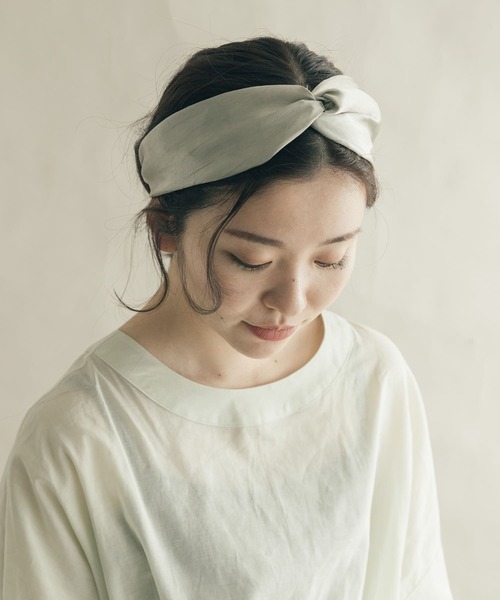 SMELLY（スメリー）の「サテンクロスヘアターバン（ヘアバンド・レディース・ブラック/ミント・-）」の7枚目の写真