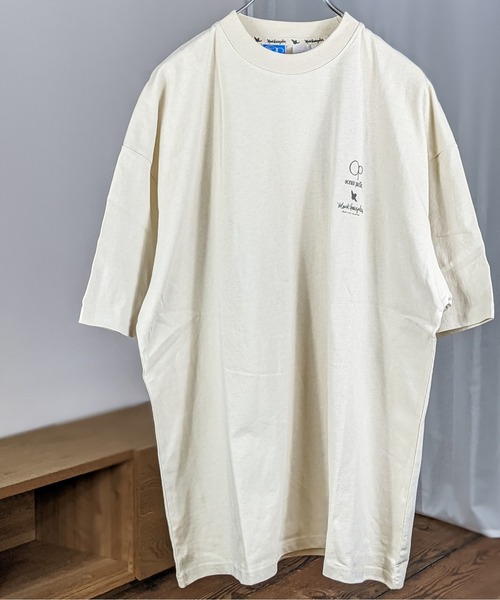 Mark Gonzales(マーク・ゴンザレス)の「MARK GONZALES×OCEAN PACIFIC/マークゴンザレス×オーシャンパシフィック "SURF"イラストプリントTEE(Tシャツ/カットソー・メンズ・ホワイト/ブラック/ベージュ/ミント・MEDIUM/LARGE/X-LARGE)」の17枚目の写真