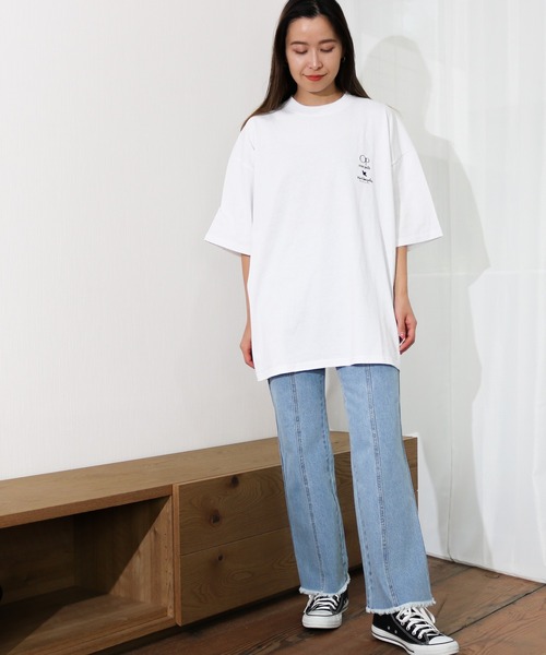 Mark Gonzales(マーク・ゴンザレス)の「MARK GONZALES×OCEAN PACIFIC/マークゴンザレス×オーシャンパシフィック "SURF"イラストプリントTEE(Tシャツ/カットソー・メンズ・ホワイト/ブラック/ベージュ/ミント・MEDIUM/LARGE/X-LARGE)」の6枚目の写真