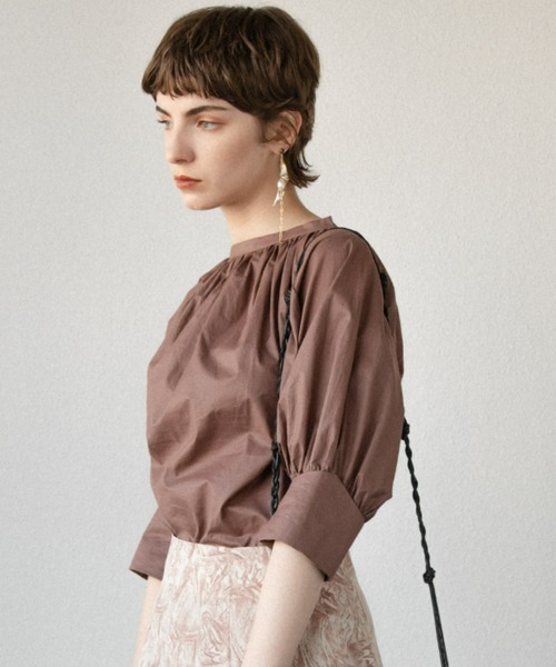 ACCL(エーシーシーエル)の「コットン ギャザーブラウス(シャツ/ブラウス・レディース・カーキ/ブラウン/ホワイト・FREE)」の3枚目の写真