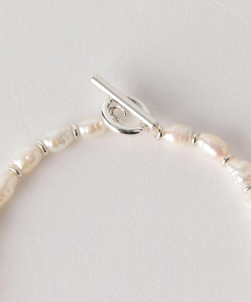 BEAUTY&YOUTH UNITED ARROWS（ビューティーアンドユースユナイテッドアローズ）の「＜AWWWSWEET（オースイート）＞ POTETO PEARL BRACELET/ブレスレット（ブレスレット・メンズ・オフホワイト・FREE）」の2枚目の写真