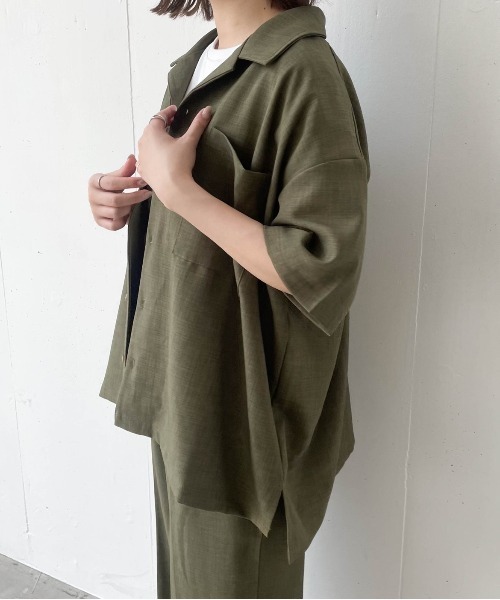 flaner（フラネ）の「ドライタッチ開襟シャツ【ユニセックス対応/セットアップ対応】（シャツ/ブラウス・レディース・ベージュ/カーキ/ナチュラル・MEDIUM/LARGE）」の13枚目の写真