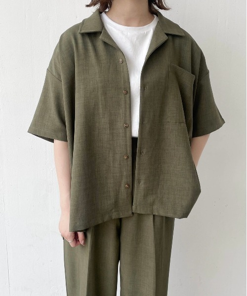 flaner（フラネ）の「ドライタッチ開襟シャツ【ユニセックス対応/セットアップ対応】（シャツ/ブラウス・レディース・ベージュ/カーキ/ナチュラル・MEDIUM/LARGE）」の12枚目の写真