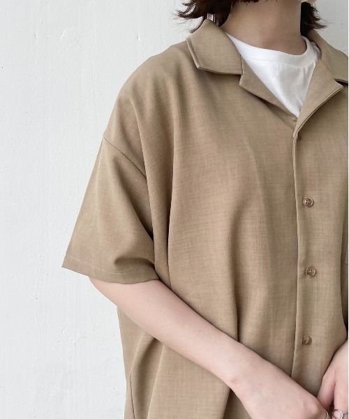 flaner（フラネ）の「ドライタッチ開襟シャツ【ユニセックス対応/セットアップ対応】（シャツ/ブラウス・レディース・ベージュ/カーキ/ナチュラル・MEDIUM/LARGE）」の7枚目の写真