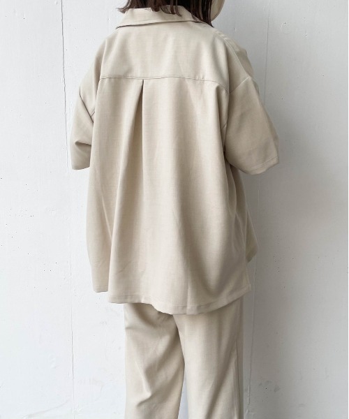 flaner（フラネ）の「ドライタッチ開襟シャツ【ユニセックス対応/セットアップ対応】（シャツ/ブラウス・レディース・ベージュ/カーキ/ナチュラル・MEDIUM/LARGE）」の22枚目の写真