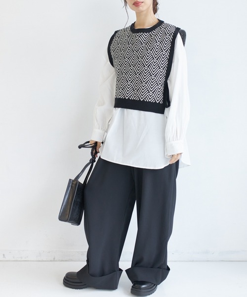 AIC.（エーアイシー）の「ジャガードニットベスト×ブラウスセット（アンサンブル・レディース・ブラック/ブラウン/グリーン・FREE）」の9枚目の写真