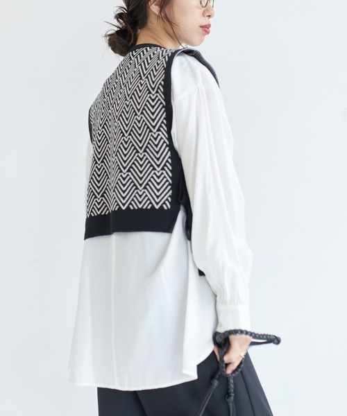 AIC.（エーアイシー）の「ジャガードニットベスト×ブラウスセット（アンサンブル・レディース・ブラック/ブラウン/グリーン・FREE）」の16枚目の写真