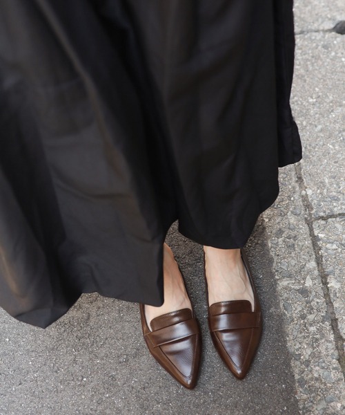 SESTO（セスト）の「ポインテッドトゥローヒールローファーパンプス（パンプス・レディース・ブラック/ベージュ/ブラウン/ピンク/グリーン・22.5cm/23.5cm/24.5cm/23.0cm/24.0cm/25.0cm/22.0cm）」の20枚目の写真