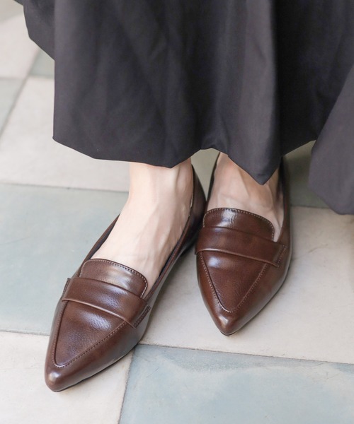 SESTO（セスト）の「ポインテッドトゥローヒールローファーパンプス（パンプス・レディース・ブラック/ベージュ/ブラウン/ピンク/グリーン・22.5cm/23.5cm/24.5cm/23.0cm/24.0cm/25.0cm/22.0cm）」の21枚目の写真