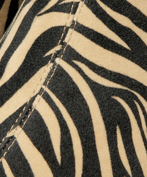 LOWRYS FARM（ローリーズファーム）の「ポインテッドＺＩＰブーツ　958290（ブーツ・レディース・ブラック/ゼブラ・MEDIUM/LARGE）」の12枚目の写真