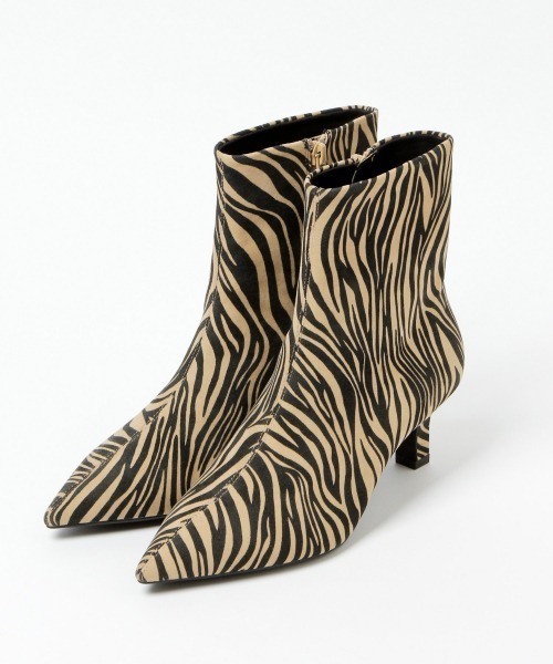 LOWRYS FARM（ローリーズファーム）の「ポインテッドＺＩＰブーツ　958290（ブーツ・レディース・ブラック/ゼブラ・MEDIUM/LARGE）」の16枚目の写真