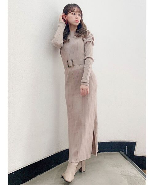 dazzlin（ダズリン）の「パワショルリブニットワンピース（ワンピース・レディース・ブラック/ベージュ/パープル・FREE）」の4枚目の写真