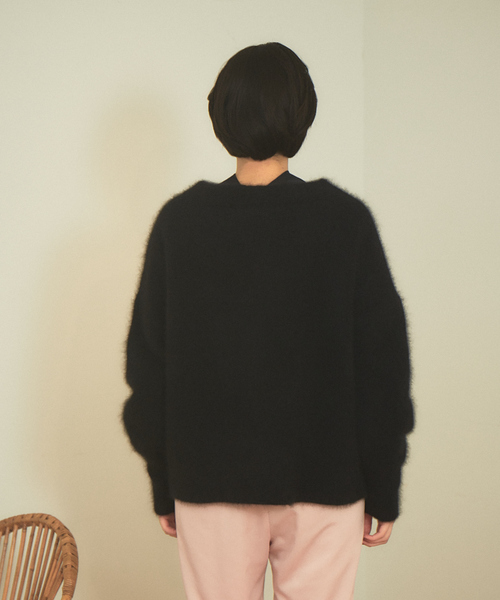 Rouge vif(ルージュヴィフ)の「ラクーンパフスリーブニット(ニット/セーター・レディース・ホワイト/ベージュ/ブラック・フリー)」の5枚目の写真