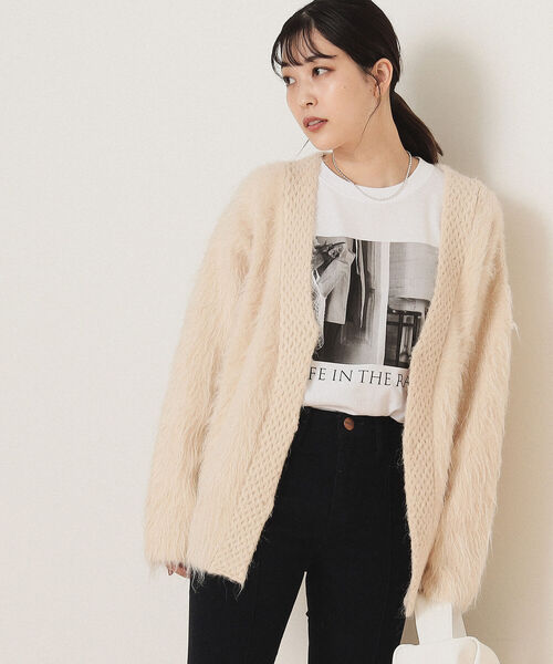 Ray BEAMS(レイビームス)の「Ray BEAMS / シャギー Vネック カーディガン(カーディガン/ボレロ・レディース・ライトブルー/オフホワイト・ONE SIZE)」の20枚目の写真