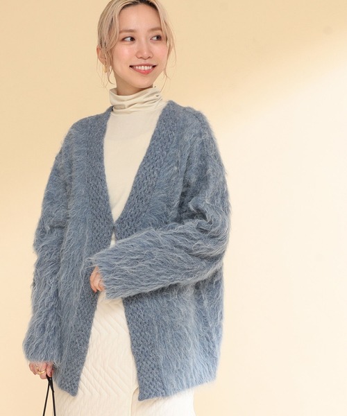 Ray BEAMS(レイビームス)の「Ray BEAMS / シャギー Vネック カーディガン(カーディガン/ボレロ・レディース・ライトブルー/オフホワイト・ONE SIZE)」の5枚目の写真