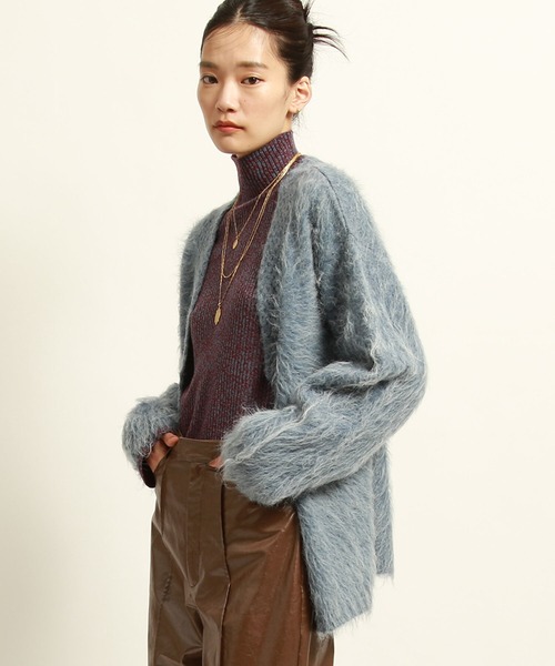 Ray BEAMS(レイビームス)の「Ray BEAMS / シャギー Vネック カーディガン(カーディガン/ボレロ・レディース・ライトブルー/オフホワイト・ONE SIZE)」の9枚目の写真