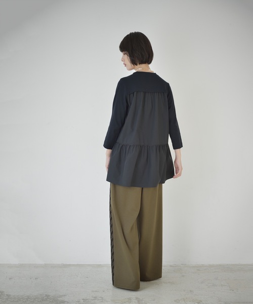 La SRIC（ラスリック）の「La SRIC / ティアードドッキングPO（Tシャツ/カットソー・レディース・オフホワイト/カーキ/ブラック・MEDIUM）」の12枚目の写真