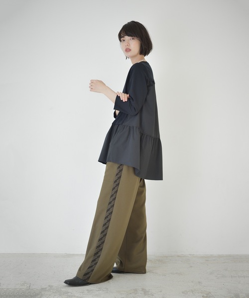 La SRIC（ラスリック）の「La SRIC / ティアードドッキングPO（Tシャツ/カットソー・レディース・オフホワイト/カーキ/ブラック・MEDIUM）」の22枚目の写真