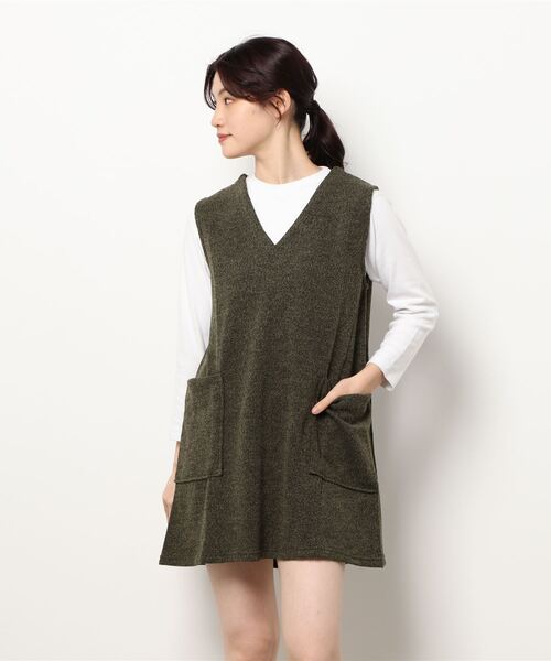 BELLUNA（ベルーナ）の「杢調素材ポケットデザインジャンパードレス（ジャンパースカート・レディース・ブラック/カーキ/モカ/チャコール・MEDIUM/LARGE/X-LARGE）」の8枚目の写真