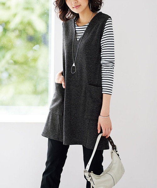 BELLUNA（ベルーナ）の「杢調素材ポケットデザインジャンパードレス（ジャンパースカート・レディース・ブラック/カーキ/モカ/チャコール・MEDIUM/LARGE/X-LARGE）」の14枚目の写真