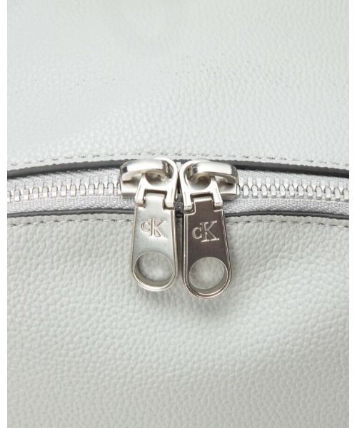 Calvin Klein Jeans Accessory（カルバン・クラインジーンズアクセサリー）の「キャンパス バックパック 43（バックパック/リュック・メンズ・ブラック/グレー系その他・FREE）」の7枚目の写真