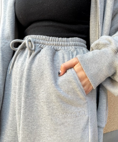 WHO'S WHO gallery（フーズフーギャラリー）の「PTNスウェパン（スウェットパンツ・レディース・ブラック/ブラウン/サックスブルー/グリーン/トップグレー/オートミール・FREE）」の7枚目の写真