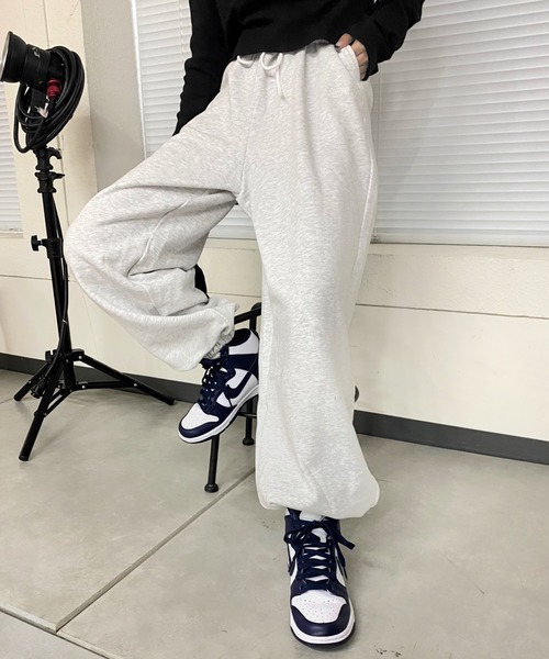 WHO'S WHO gallery（フーズフーギャラリー）の「PTNスウェパン（スウェットパンツ・レディース・ブラック/ブラウン/サックスブルー/グリーン/トップグレー/オートミール・FREE）」の13枚目の写真