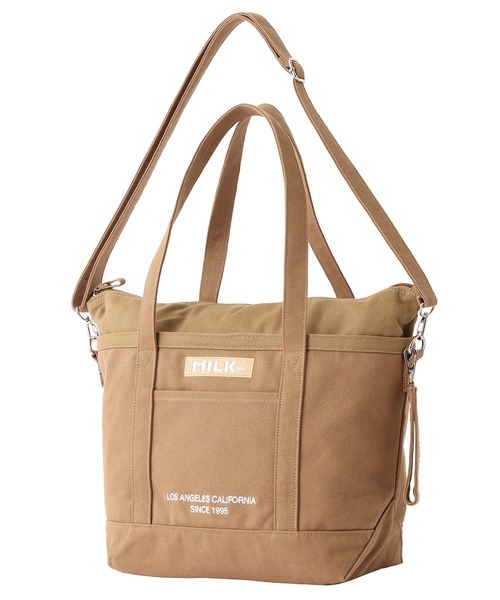 MILKFED.（ミルクフェド）の「EMBROIDERED BAR 2WAY TOTE BAG/ロゴ トートバッグ/ショルダーバッグ/A4収納（ショルダーバッグ・レディース・A/ホワイト/ベージュ/B/ネイビー/ライトパープル/ブラック/ライトピンク・ONE SIZE）」の3枚目の写真