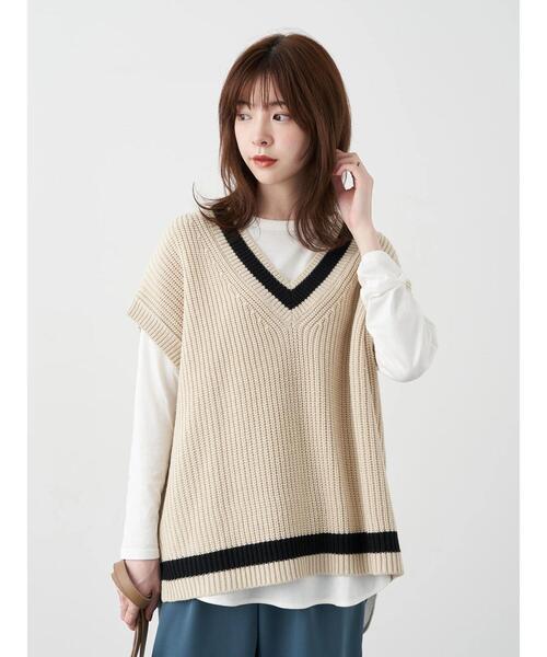 earth music&ecology（アースミュージックアンドエコロジー）の「チルデンニットベスト　＊（ベスト・レディース・チャコールグレー/ベージュ/オフホワイト・FREE）」の4枚目の写真