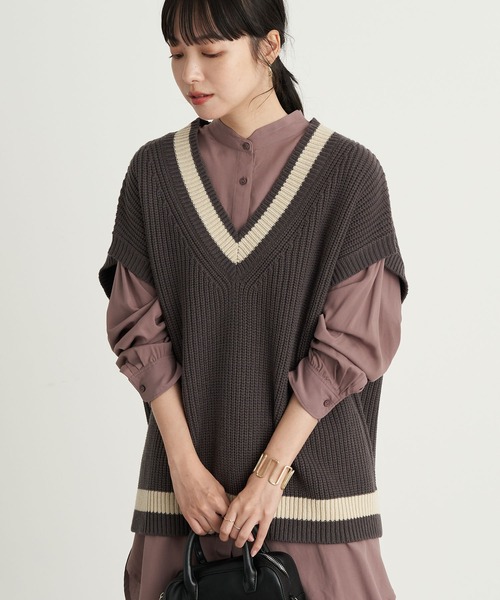 earth music&ecology（アースミュージックアンドエコロジー）の「チルデンニットベスト　＊（ベスト・レディース・チャコールグレー/ベージュ/オフホワイト・FREE）」の3枚目の写真