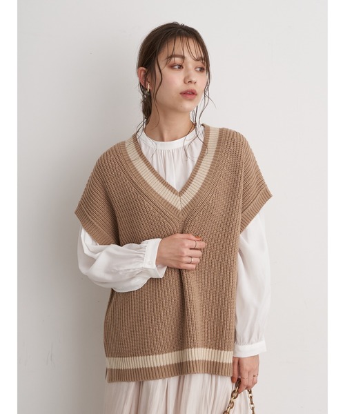 earth music&ecology（アースミュージックアンドエコロジー）の「チルデンニットベスト　＊（ベスト・レディース・チャコールグレー/ベージュ/オフホワイト・FREE）」の6枚目の写真