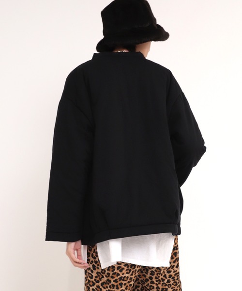 RNA(アールエヌエー)の「J1991 パディングカンフーライトジャケット(ブルゾン・レディース・ブラック/ダークグリーン/オフホワイト・MEDIUM)」の18枚目の写真