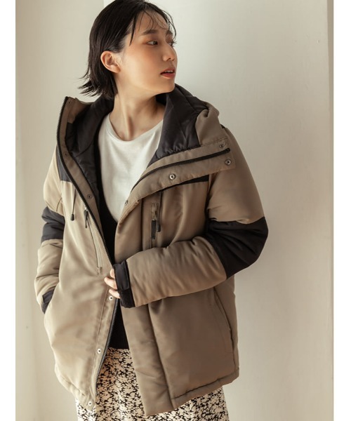 fifth(フィフス)の「配色切り替え中綿ダウンジャケット(ダウンジャケット/コート・レディース・カーキ/ベージュ・MEDIUM)」の1枚目の写真