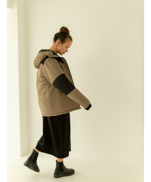 fifth(フィフス)の「配色切り替え中綿ダウンジャケット(ダウンジャケット/コート・レディース・カーキ/ベージュ・MEDIUM)」の6枚目の写真