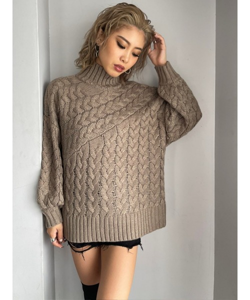 EGOIST（エゴイスト）の「ケーブルボリュームニットトップス（ニット/セーター・レディース・ブラック/アイボリー/ライトブラウン・FREE）」の9枚目の写真