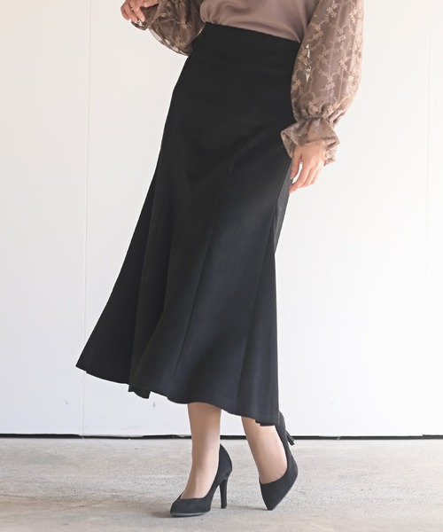 rps（アールピーエス）の「スウェード切替マーメイドスカート（スカート・レディース・チャコールグレー/ブラック/ブラウン/ベージュ・M）」の2枚目の写真