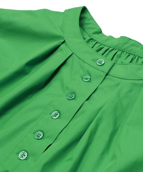 LAVEANGE（ラビアンジェ）の「釦ディティールブラウス（シャツ/ブラウス・レディース・オフホワイト/イエロー/グリーン/ライトブルー・3L/L/M/4L/LL）」の8枚目の写真