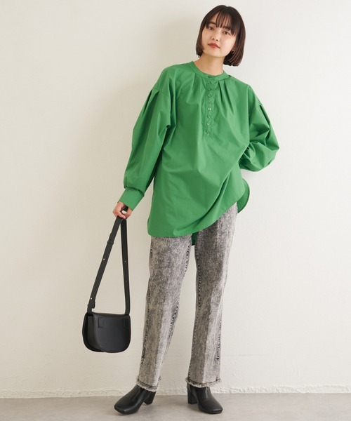 LAVEANGE（ラビアンジェ）の「釦ディティールブラウス（シャツ/ブラウス・レディース・オフホワイト/イエロー/グリーン/ライトブルー・3L/L/M/4L/LL）」の17枚目の写真