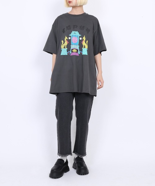 PUNYUS(プニュズ)の「カットオフクロップドデニムパンツ(デニムパンツ・レディース・ブラック/ライトブルー・3/1/4/2)」の4枚目の写真