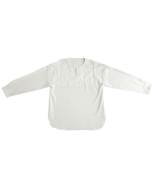 antiqua（アンティカ）の「上品な立体感♪クルミボタンが可愛い、刺繍デザインブラウス（シャツ/ブラウス・レディース・ブラック/オフホワイト・FREE）」の19枚目の写真