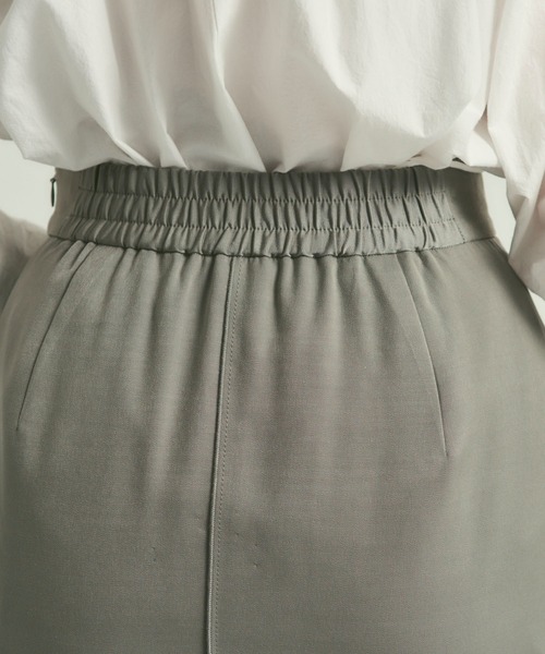 PUBLIC TOKYO(パブリックトウキョウ)の「サテンマーメイドスカート(スカート・レディース・ブラック/カーキ/イエロー・FREE)」の20枚目の写真