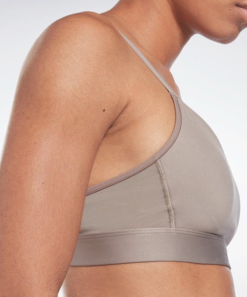 Reebok（リーボック）の「ラックス ストラップ スポーツブラ / Lux Strap Sports Bra（スポーツブラ・レディース・ブラック/ピンク/ライトグレー・SMALL/MEDIUM/LARGE/X-LARGE/X-SMALL）」の20枚目の写真