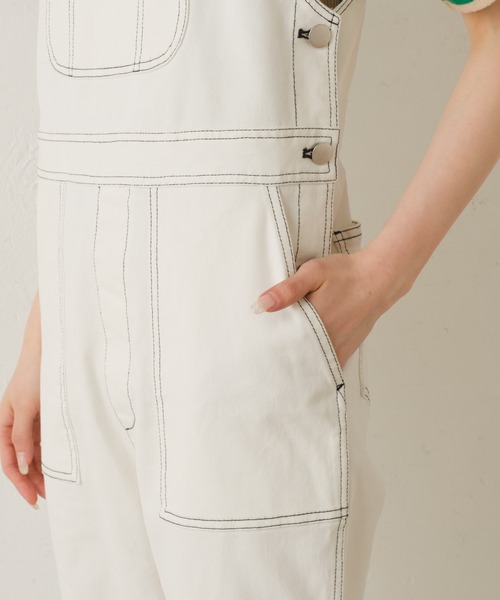 Kastane（カスタネ）の「【カタログ掲載アイテム】イージースリムサロペット（サロペット/オーバーオール・レディース・インディゴブルー/ホワイト/ブラック・1/2）」の11枚目の写真