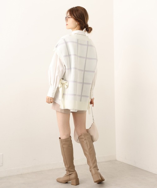 one after another NICE CLAUP（ワンアフターアナザーナイスクラップ）の「サイドリボンチェックニットベスト（ベスト・レディース・ホワイト系その他/ブラック系その他/ベージュ系その他・FREE）」の6枚目の写真